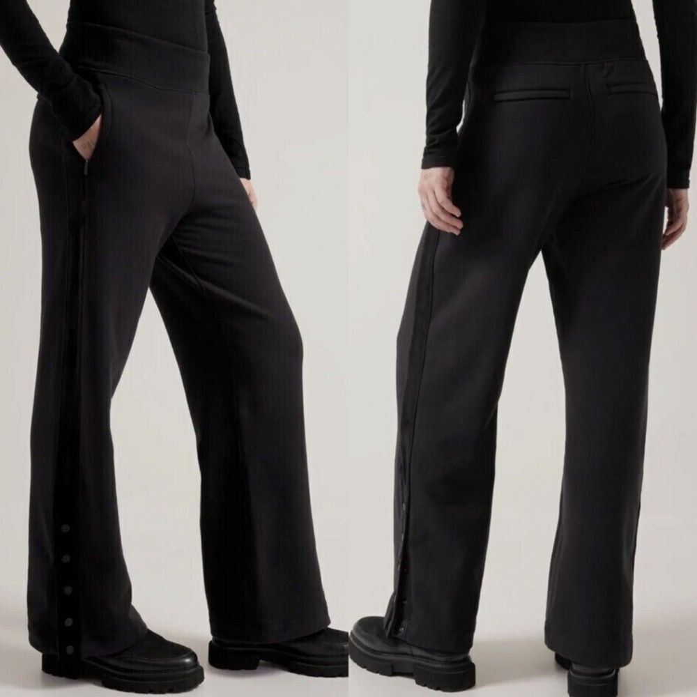 Athleta Retroplush Velvet Straight Leg Pant in‎ Black Women’s Size M